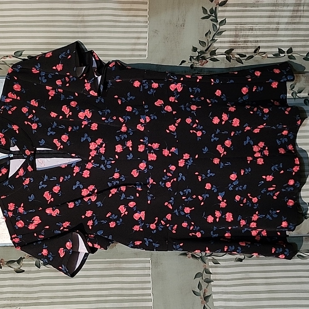 Women's NWT Peplum Style Top Plus Size 16